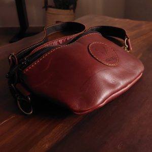 Topi Moonbag